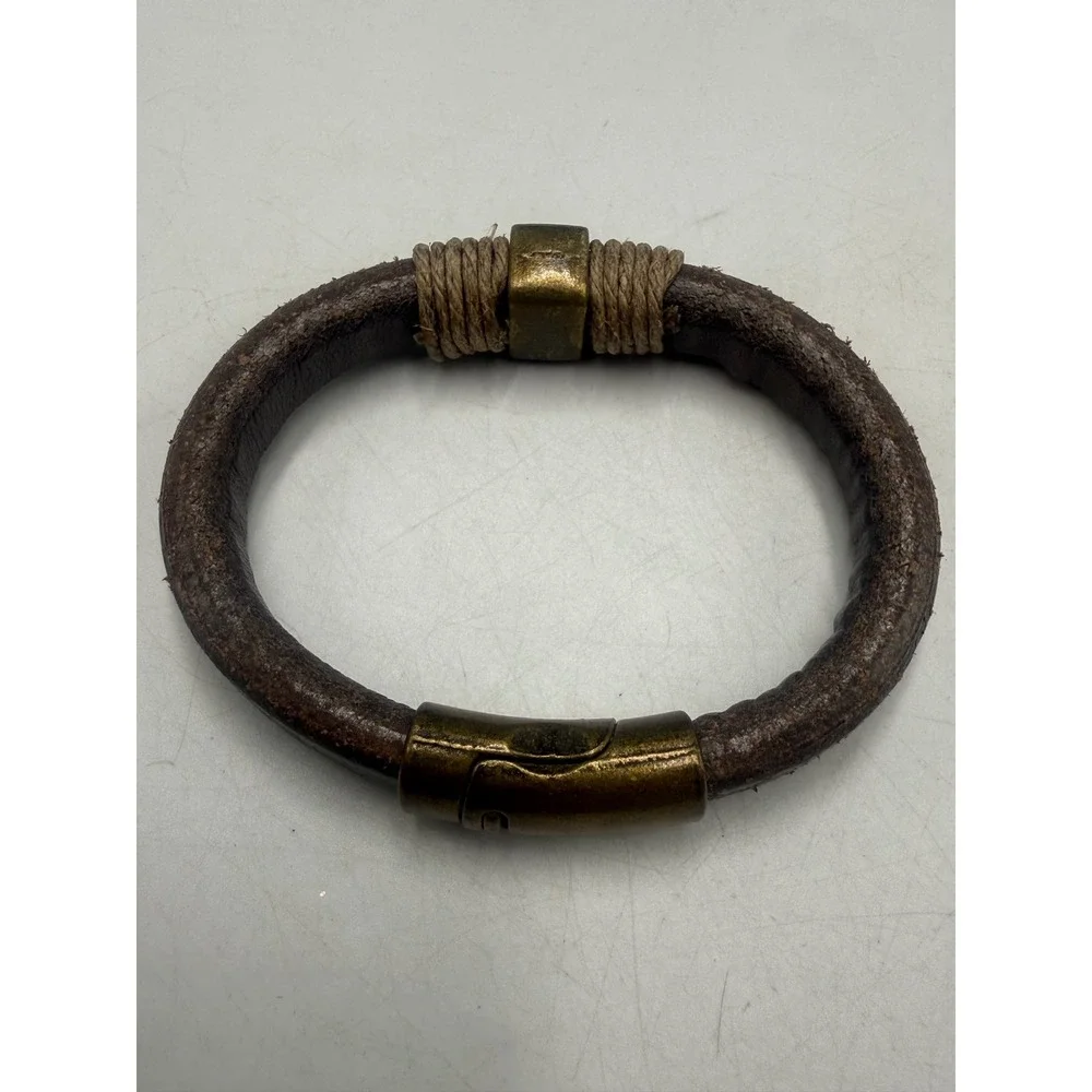 Mens Brown Leather Cord Bracelet Magnetic Brass Tone Clasp Twine Wrap Rustic